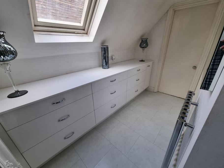Beautiful Apartment In The Heart Of Rochester Rochester  Exterior foto